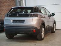 Gebraucht Peugeot 3008 131 PS (96 kW) 2022 Grau Limousine