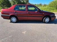 Gebraucht VW Vento 90 PS (66 kW) 1993 Rot Limousine