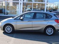 Gebraucht BMW 218 Active Tourer Advantage 136 PS (100 kW) 2016 Platinsilber Van / Kleinbus