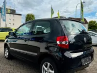 Gebraucht VW Fox Basis 54 PS (39 kW) 2006 Schwarz Kleinwagen