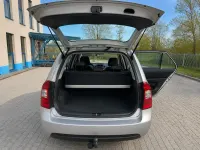 Gebraucht Kia Carens 140 PS (102 kW) 2009 Van / Kleinbus