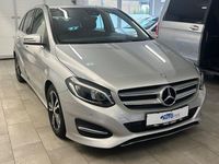 Gebraucht Mercedes B180 122 PS (89 kW) 2015 Silber Kleinwagen