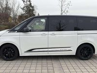 Second-hand VW Multivan Edition 150 CP (110 kW) 2024 Alb Monovolum