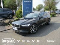 Gebraucht Volvo V60 Core 197 PS (144 kW) 2023 Onyx black / metallic Kombi