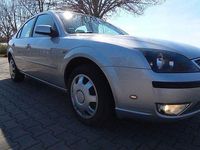 Gebraucht Ford Mondeo Titanium 110 PS (80 kW) 2006 Silber Limousine