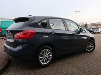 Gebraucht BMW 218 Active Tourer Advantage 136 PS (100 kW) 2016 Grau Van / Kleinbus