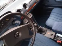 Gebraucht Mercedes 200 109 PS (80 kW) 1984 Grau Limousine