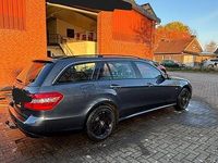 Gebraucht Mercedes E250 204 PS (150 kW) 2009 Grau Kombi
