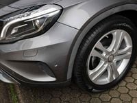 Gebraucht Mercedes GLA200 156 PS (114 kW) 2016 Metalliclack mountaingrau SUV