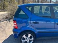 Gebraucht Mercedes A140 82 PS (60 kW) 2001 Blau Limousine