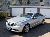 Gebraucht Mercedes E250 204 PS (150 kW) 2012 Grau Coupé