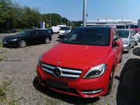 Gebraucht Mercedes 220 170 PS (125 kW) 2013 Rot SUV