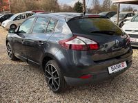 Gebraucht Renault Mégane LIMITED 116 PS (85 kW) 2015 Grau Limousine