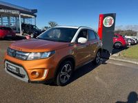 Gebraucht Suzuki Vitara Comfort+ 120 PS (88 kW) 2016 Horizon orange metallic/superi SUV