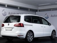 Gebraucht VW Sharan 150 PS (110 kW) 2022 Weiß Van / Kleinbus