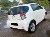 Gebraucht Toyota iQ 68 PS (50 kW) 2009 Weiß Kleinwagen