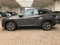 Neu Hyundai Tucson Select 150 PS (110 kW) 2025 Ecotronic grey SUV