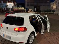 Gebraucht VW Golf VI 80 PS (58 kW) 2010 Weiß Kleinwagen