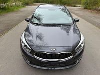 Gebraucht Kia Ceed FIFA World Cup Edition 99 PS (72 kW) 2013 Grau Kleinwagen