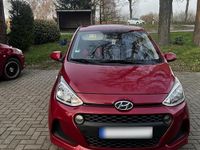 Gebraucht Hyundai i10 69 PS (50 kW) 2018 Rot Kleinwagen
