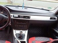 Gebraucht BMW 318 122 PS (89 kW) 2006 Grau Kombi