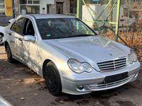 Gebraucht Mercedes C200 122 PS (89 kW) 2007 Iridiumsilber  metalliclack Limousine