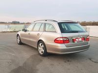 Gebraucht Mercedes 220 150 PS (110 kW) 2006 Gold Kombi