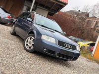 Gebraucht Audi A6 S-Line 131 PS (96 kW) 2001 Blau Kombi