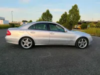 Gebraucht Mercedes E500 388 PS (285 kW) 2007 Silber Limousine