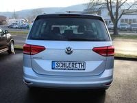 Gebraucht VW Touran Trendline 116 PS (85 kW) 2019 Silber Van / Kleinbus