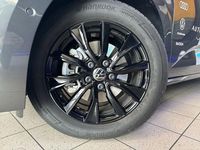 Gebraucht VW Multivan Life 177 PS (130 kW) 2025 Grau Van