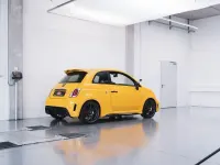 Gebraucht Abarth 695 190 PS (139 kW) 2016 Gelb Kleinwagen