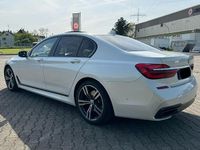 Gebraucht BMW 740 M Sport 320 PS (235 kW) 2016 Weiß Limousine