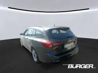 Usado Ford Focus Cool & Connect 125 CV (91 kW) 2023 Gris Familiar