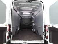 Gebraucht Ford Transit Trend 131 PS (96 kW) 2025 Weiß Van / Kleinbus