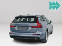 Gebraucht Volvo V60 Core 177 PS (130 kW) 2022 Grau Kombi