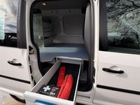 Second-hand VW Caddy 109 CP (80 kW) 2012 Alb Monovolum