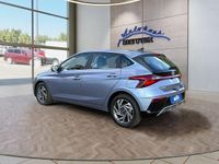 Neu Hyundai i20 101 PS (74 kW) 2025 Mangrove green Kleinwagen