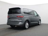 Gebraucht VW Multivan Life 150 PS (110 kW) 2025 Indiumgrau Van