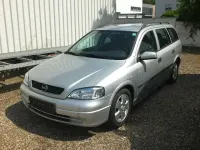 Gebraucht Opel Astra Elegance 101 PS (74 kW) 2001 Starsilber iii m2 Kombi