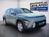 Gebraucht Hyundai Kona Select 139 PS (102 kW) 2025 Mirage green / sol SUV