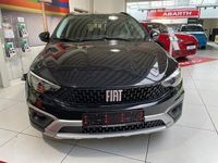 Gebraucht Fiat Tipo Cross 131 PS (96 kW) 2024 New nero (vr718/b)) (schwarz Limousine