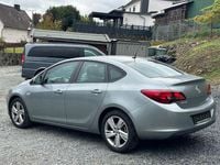 Gebraucht Opel Astra Active 116 PS (85 kW) 2013 Grau Limousine
