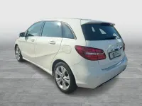 Gebraucht Mercedes B200 Urban 136 PS (100 kW) 2018 Weiß Kleinwagen