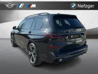 Gebraucht BMW X7 M Sport 340 PS (250 kW) 2023 Schwarz SUV