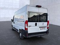 Gebraucht Peugeot Boxer 140 PS (102 kW) 2023 Lackierung weiss icy/deckende (weiß) Van