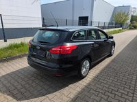 Second-hand Ford Focus Ambiente 105 CP (77 kW) 2015 Negru Break