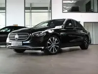 Gebraucht Mercedes E300 Avantgarde 306 PS (225 kW) 2022 Schwarz Limousine