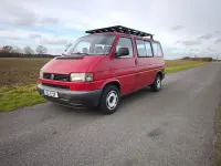 Second-hand VW Caravelle 88 CP (64 kW) 1999 Roșu Van