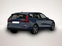 Gebraucht Volvo V60 Plus 197 PS (144 kW) 2025 Blau Kombi